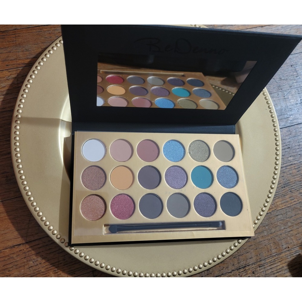 BeDenno 18 Colors Eyeshadow Palette Matte Shimmer Metallic Professional Makeup